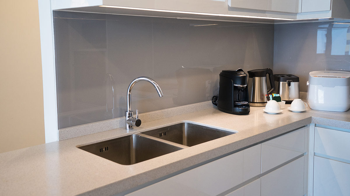 The Ultimate Guide to the Best Undermount Kitchen Sinks