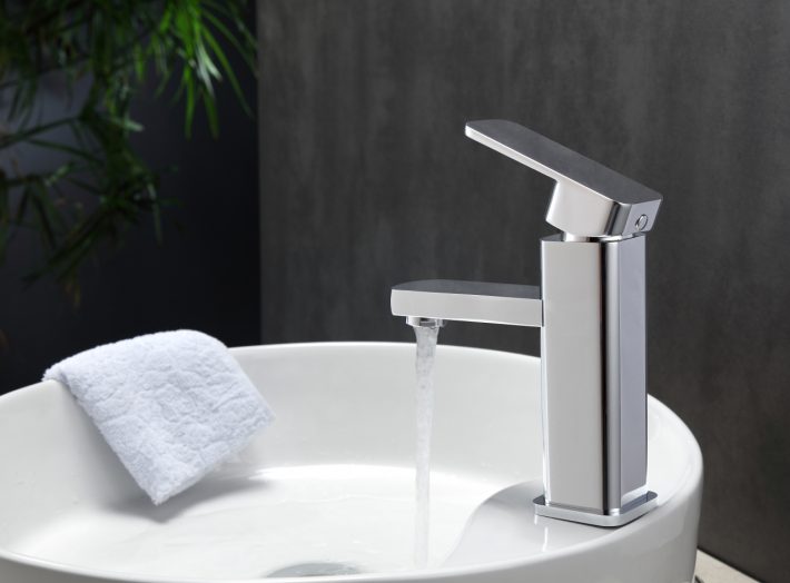 aqua soho single hole mount bathroom vanity faucet chrome kubebath