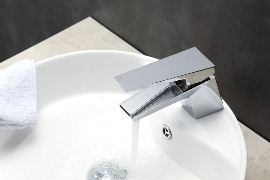 aqua siza single lever modern bathroom vanity faucet chrome kubebath