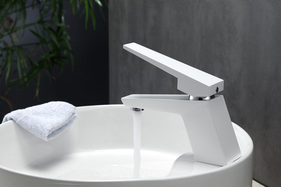 aqua siza single lever modern bathroom vanity faucet matt white kubebath