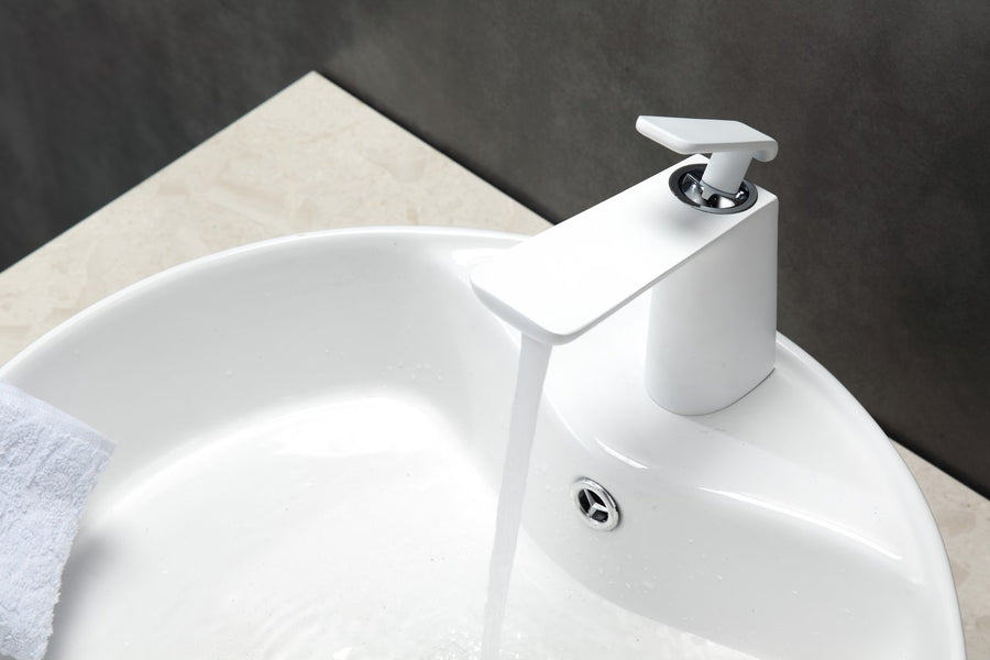 aqua adatto single lever faucet white kubebath